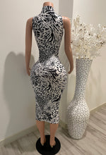 Load image into Gallery viewer, Kenya midi dress